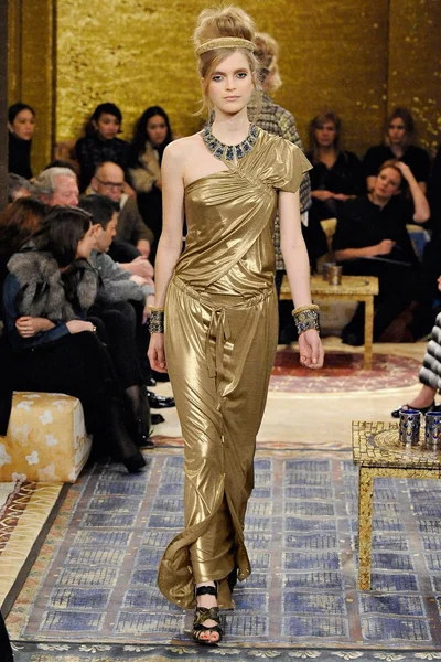 Look 65
